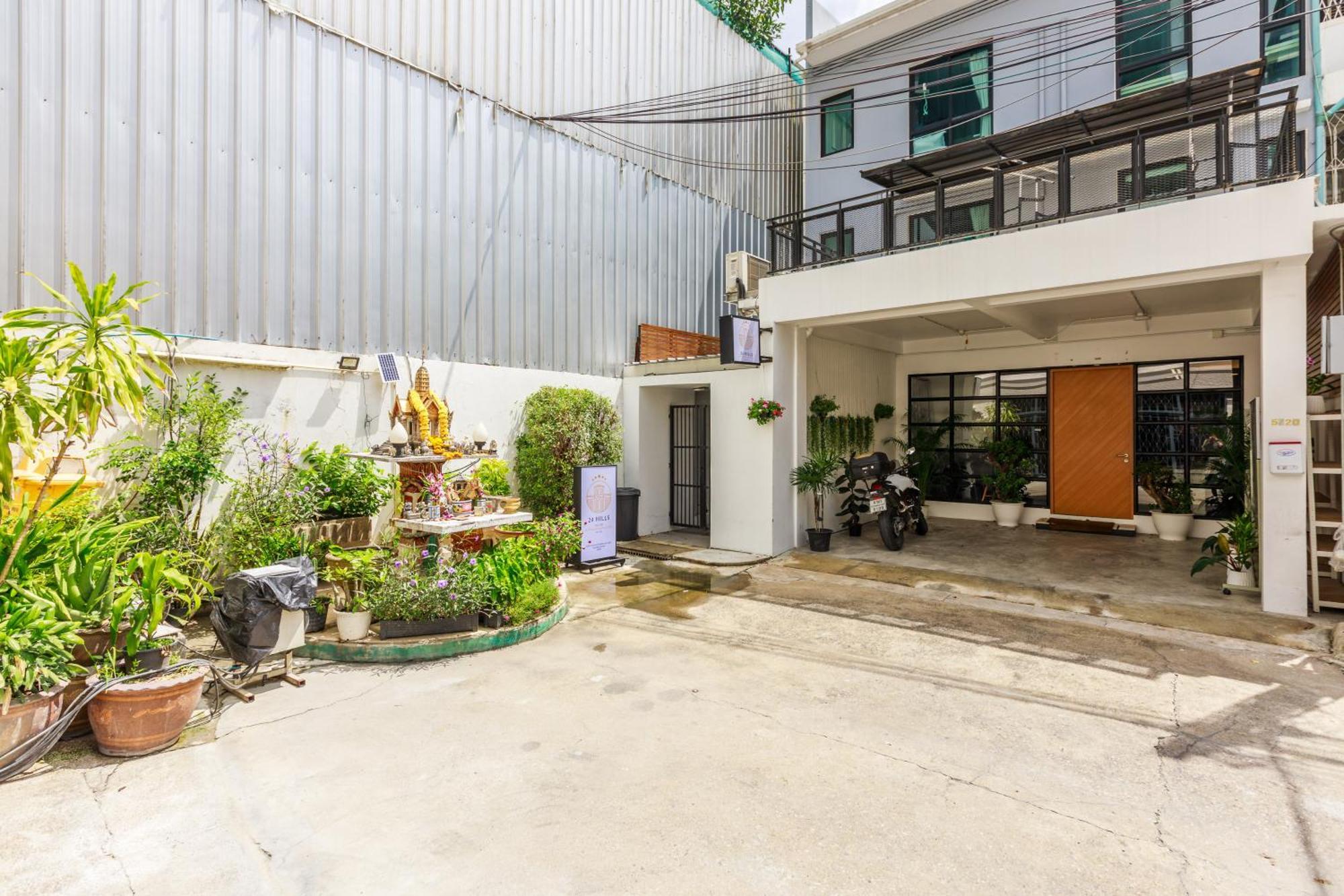 24 Hills Hotel Bangkok Ngoại thất bức ảnh